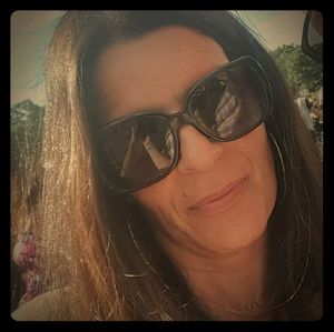 Meet your Posher, Stacey